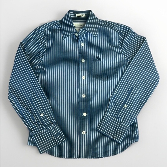 abercrombie kids Other - Abercrombie Muscle button Down Blue Striped Embroidered logo sz S